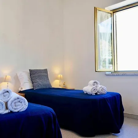 Comfort In Riva Al Mare Belmonte Calabro Exterior photo