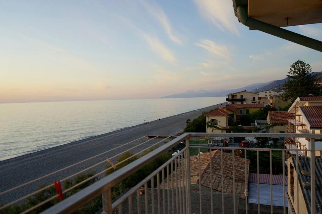 Comfort In Riva Al Mare Apartment Belmonte Calabro